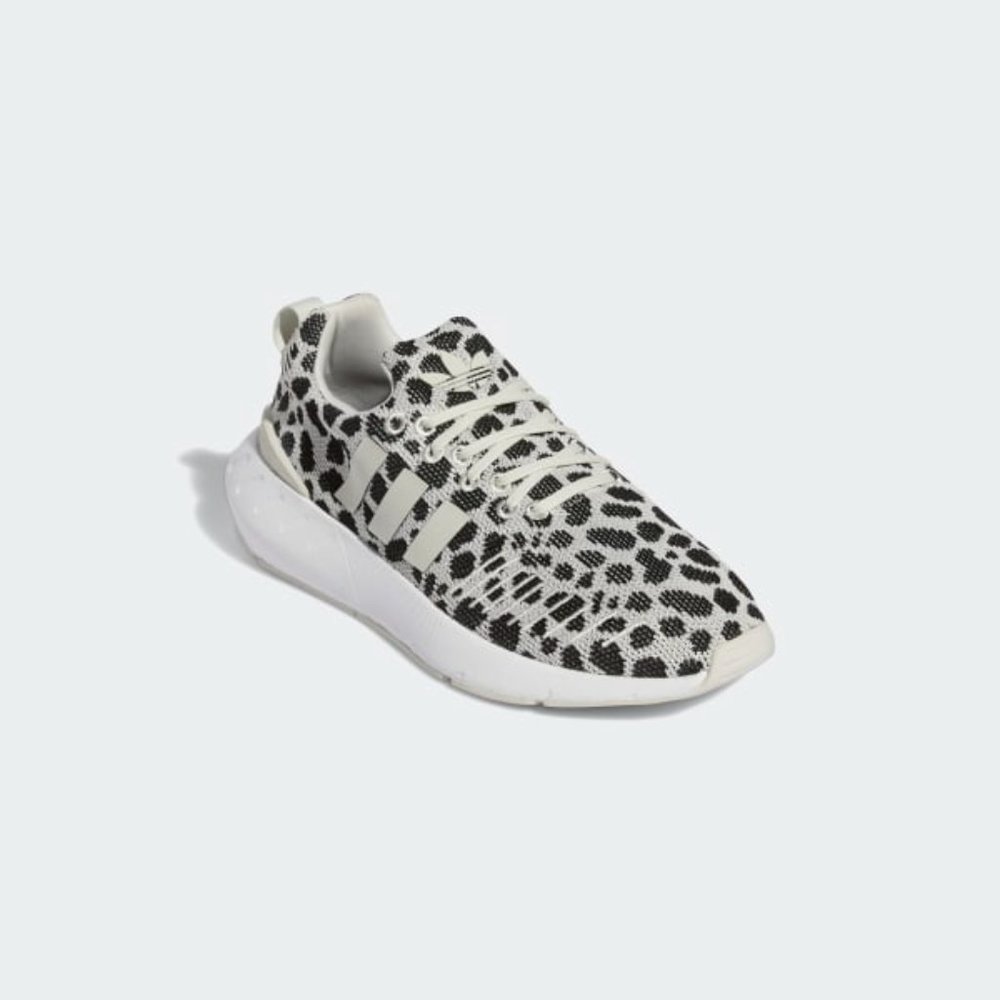 Adidas Originals Swift Run 22 Low Womens Running Shoes White GZ4976 NEW Multi Sz - Picture 5 of 9